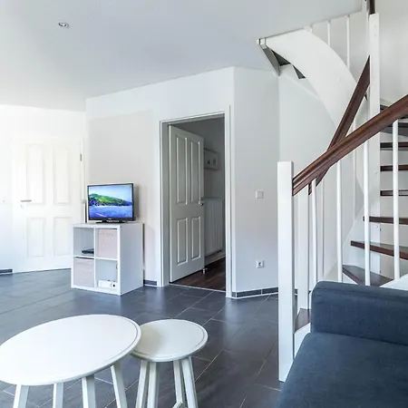 Апартаменты Haus Ostseeduene Whg 14 *